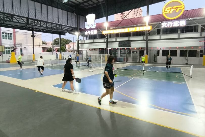 pickleball indoor court penang - how to play pickleball - thegamerian.com